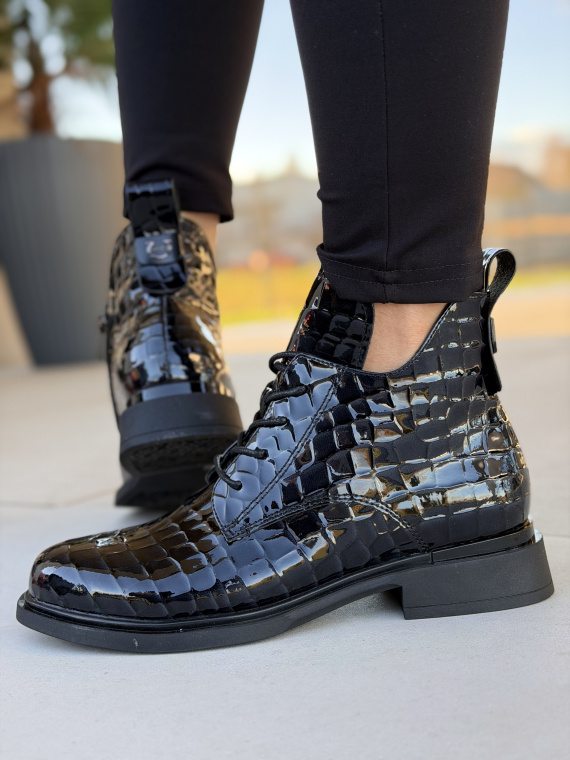 Botki damskie ze skóry naturalnej – elegancja na co dzień