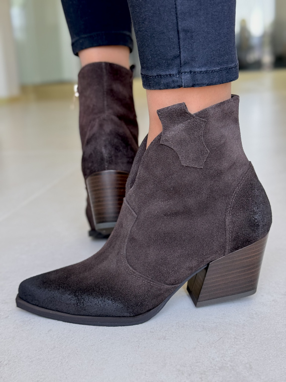 OLEKSY Natural Leather – kobiece kowbojki szyte w Polsce