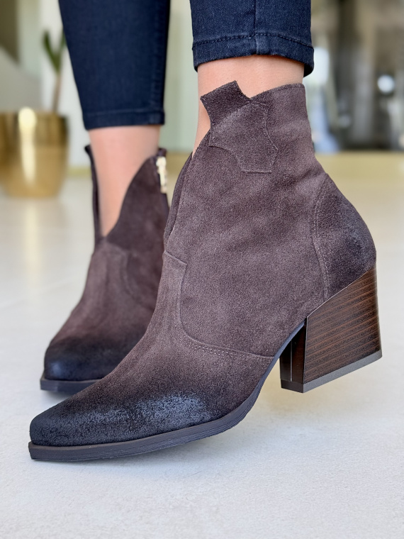 OLEKSY Natural Leather – kobiece kowbojki szyte w Polsce