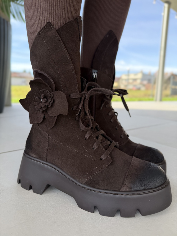 OLEKSY – wyjątkowe botki z naturalnej skóry, stworzone w Polsce