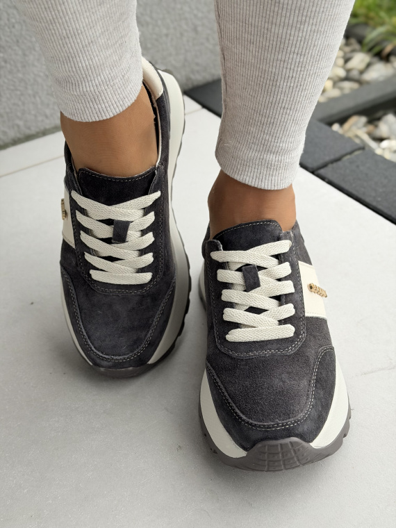 Sneakersy ze skóry naturalnej – nowoczesny komfort w miejskim stylu