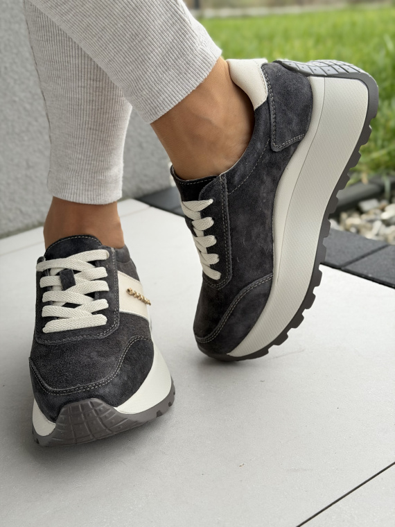 Sneakersy ze skóry naturalnej – nowoczesny komfort w miejskim stylu