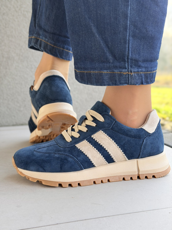 Sneakersy ze skóry naturalnej – luksus na co dzień