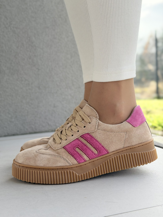 Sneakersy ze skóry naturalnej – luksus na co dzień