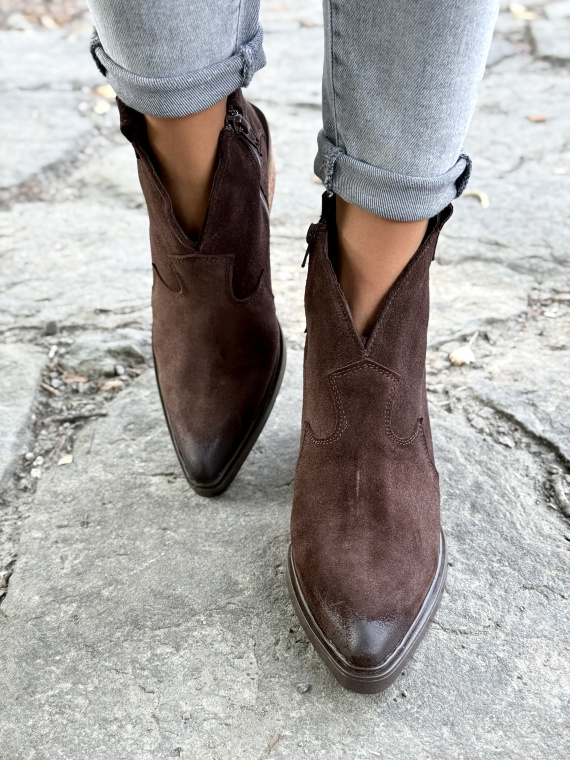 Brązowe kowbojki ze skóry naturalnej OLEKSY – polska jakość i styl