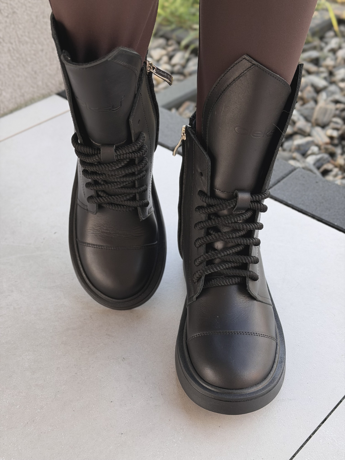 Czarne botki OLEKSY ze skóry naturalnej Polskiej produkcji