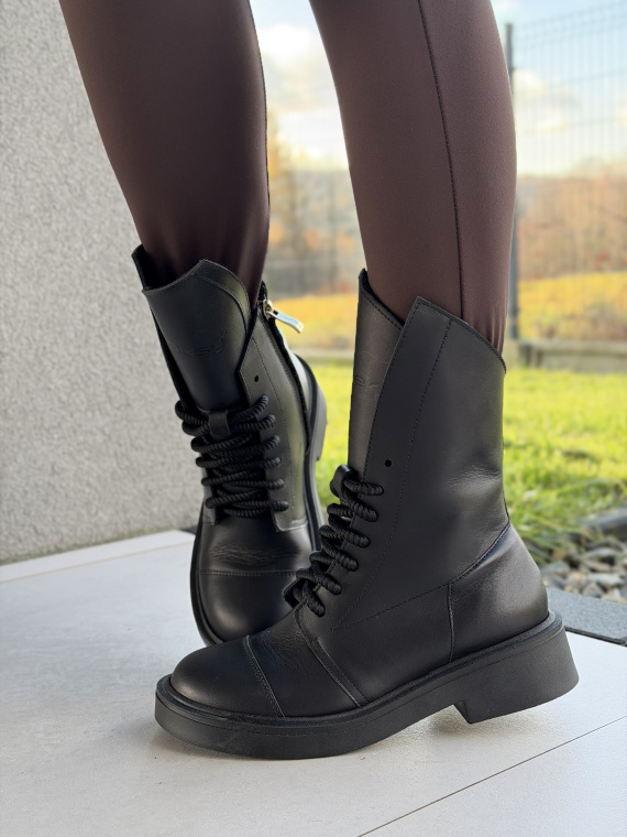 Czarne botki OLEKSY ze skóry naturalnej Polskiej produkcji