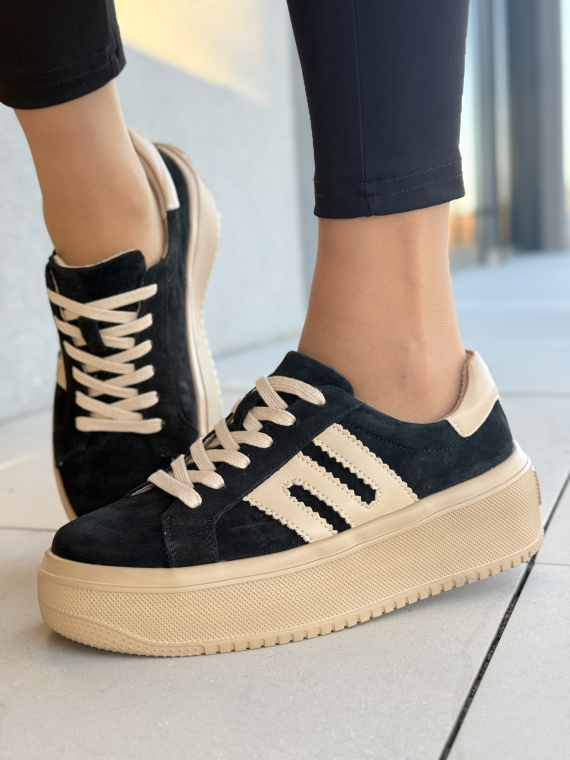 Sneakersy ze skóry naturalnej – luksus na co dzień