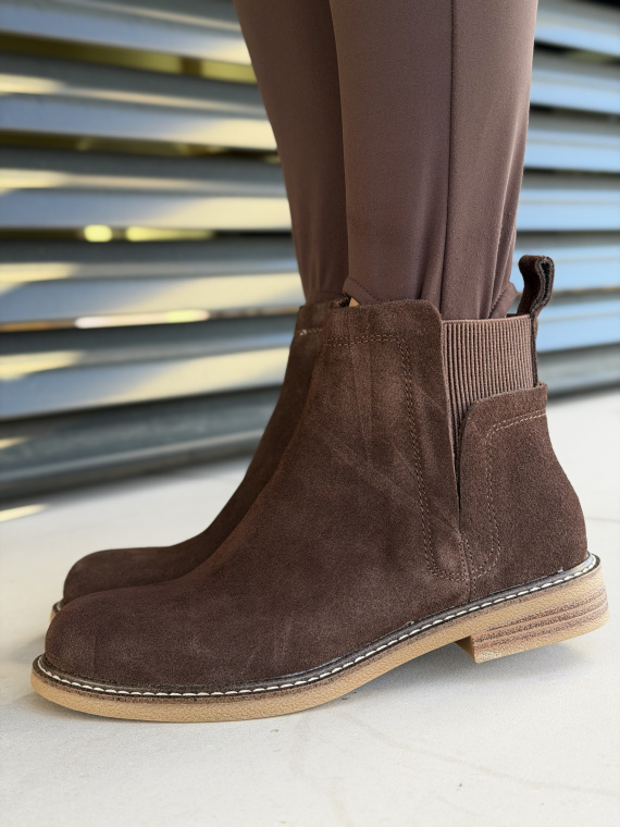 Brązowe botki ze skóry naturalnej