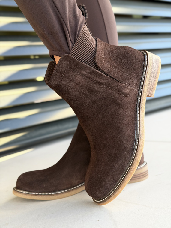 Brązowe botki ze skóry naturalnej