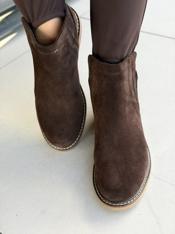 Brązowe botki ze skóry naturalnej