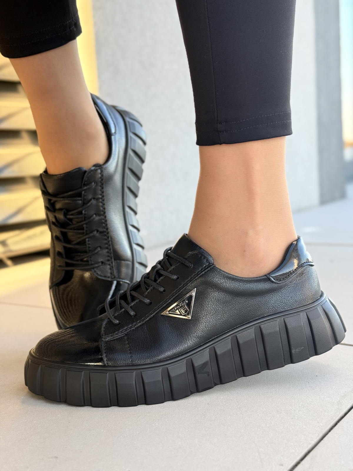 Stylowe sneakersy ze Skóry Naturalnej