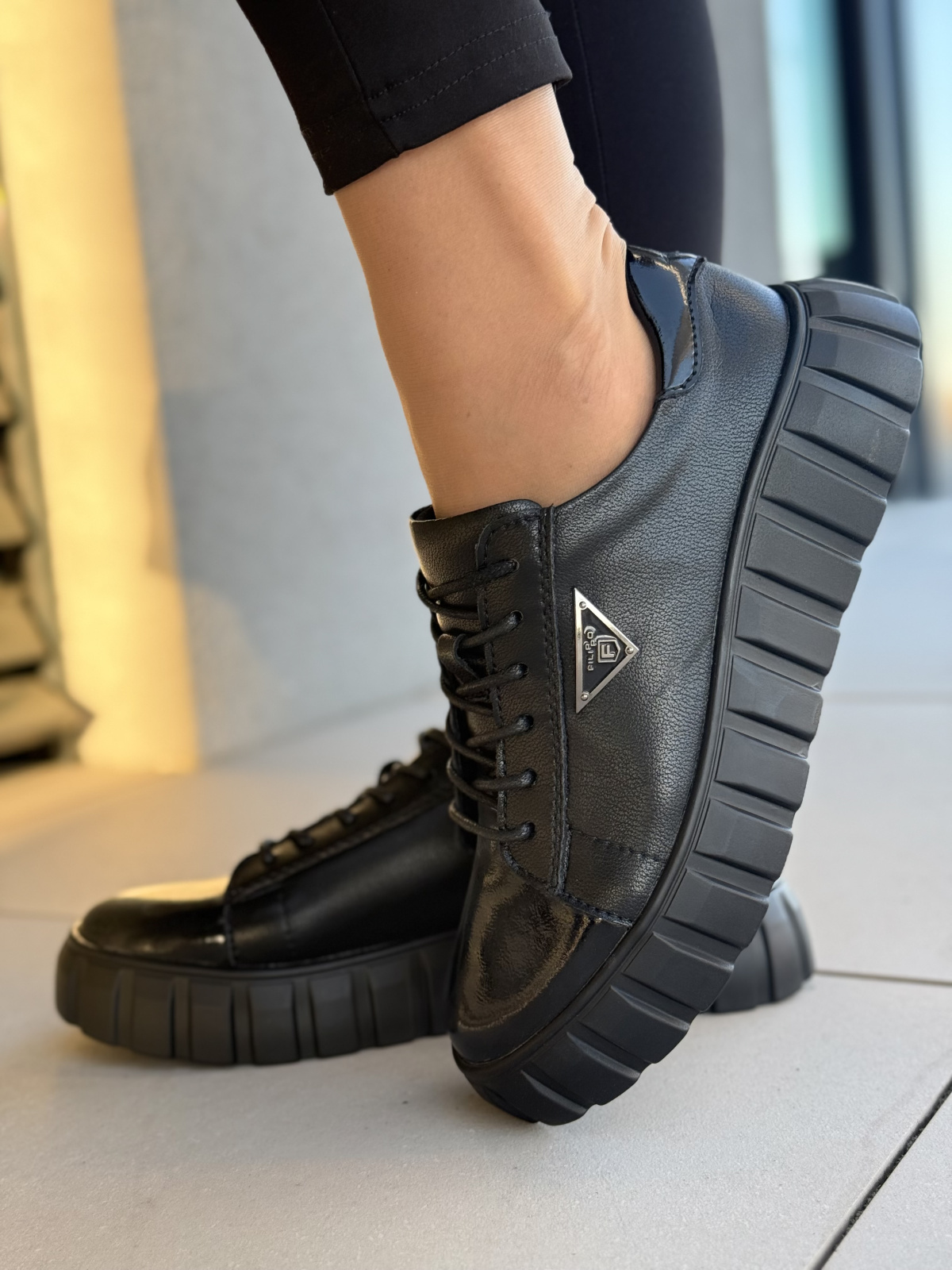 Stylowe sneakersy ze Skóry Naturalnej