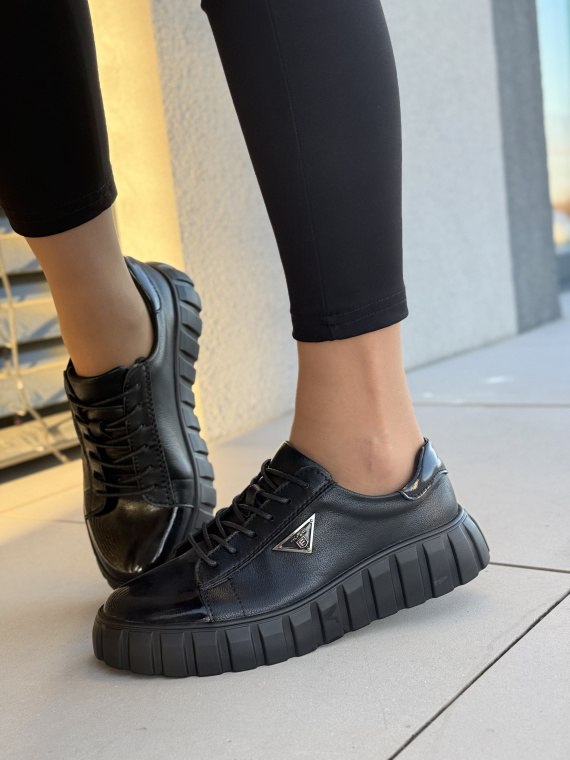 Stylowe sneakersy ze Skóry Naturalnej