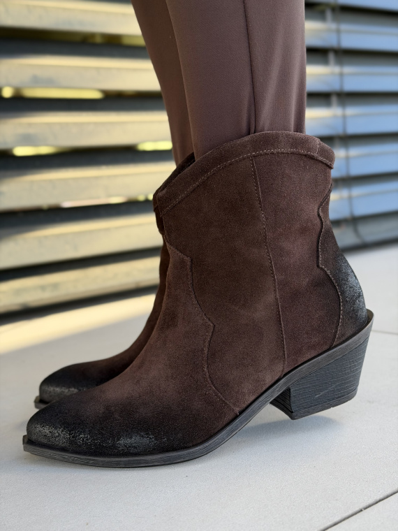 Brązowe kowbojki ze skóry naturalnej OLEKSY – polska jakość i styl