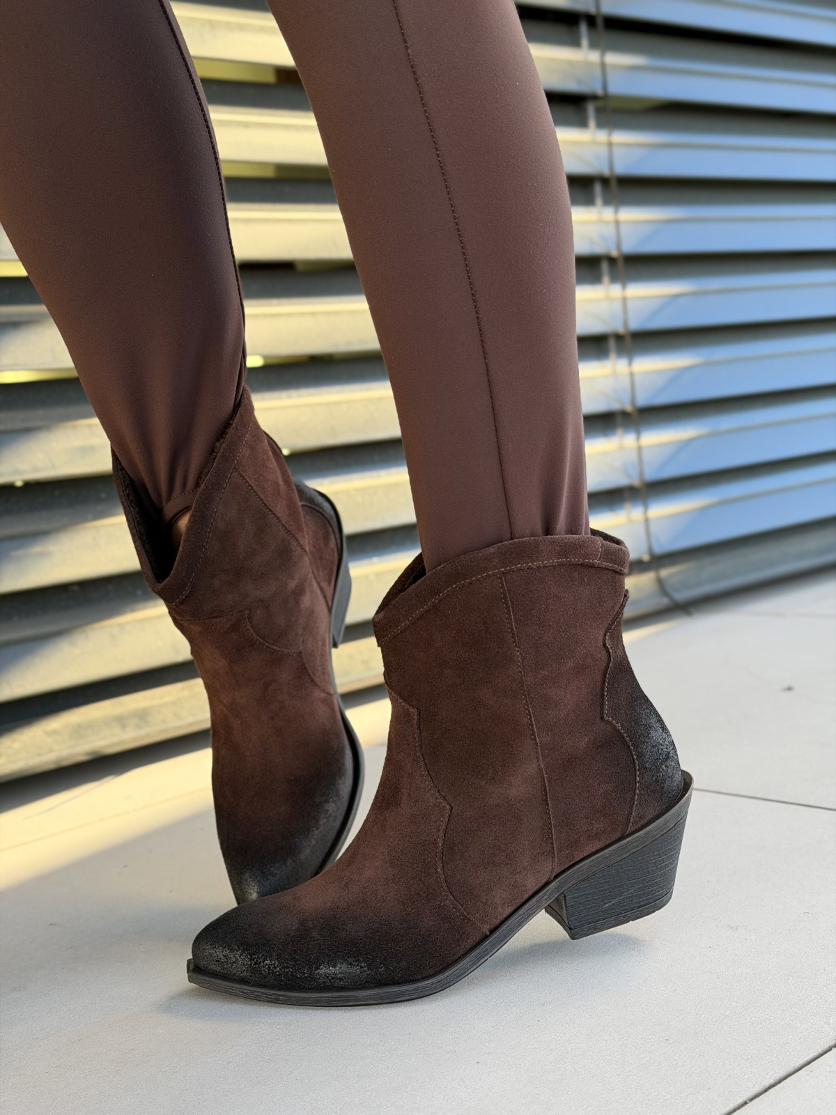 Brązowe kowbojki ze skóry naturalnej OLEKSY – polska jakość i styl