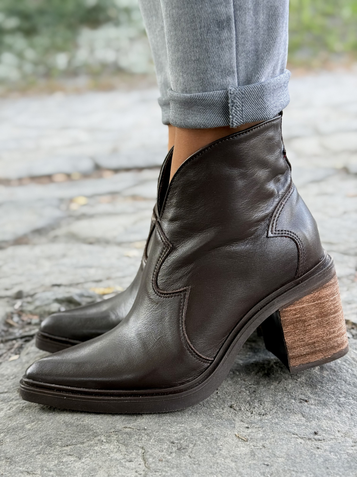 Brązowe kowbojki ze skóry naturalnej OLEKSY – polska jakość i styl