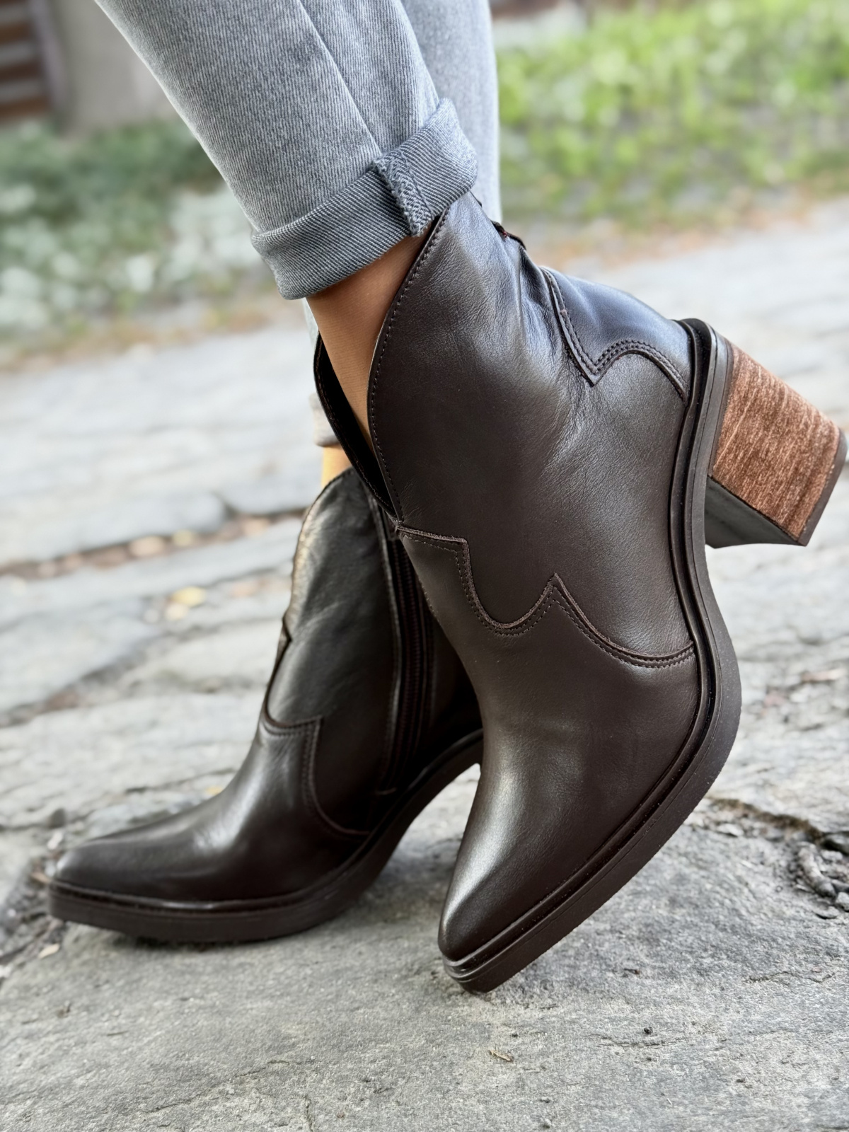 Brązowe kowbojki ze skóry naturalnej OLEKSY – polska jakość i styl