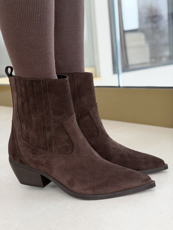 Brązowe kowbojki ze skóry naturalnej OLEKSY – polska jakość i styl