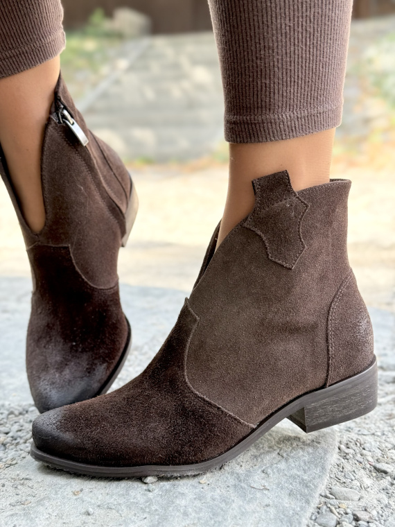 Brązowe kowbojki ze skóry naturalnej OLEKSY – polska jakość i styl