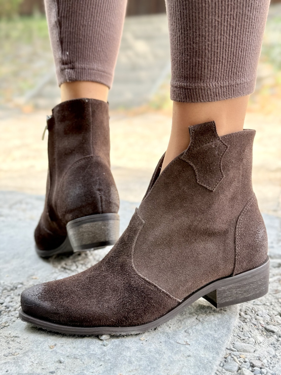 Brązowe kowbojki ze skóry naturalnej OLEKSY – polska jakość i styl