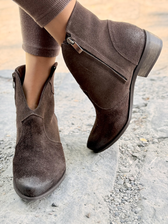 Brązowe kowbojki ze skóry naturalnej OLEKSY – polska jakość i styl