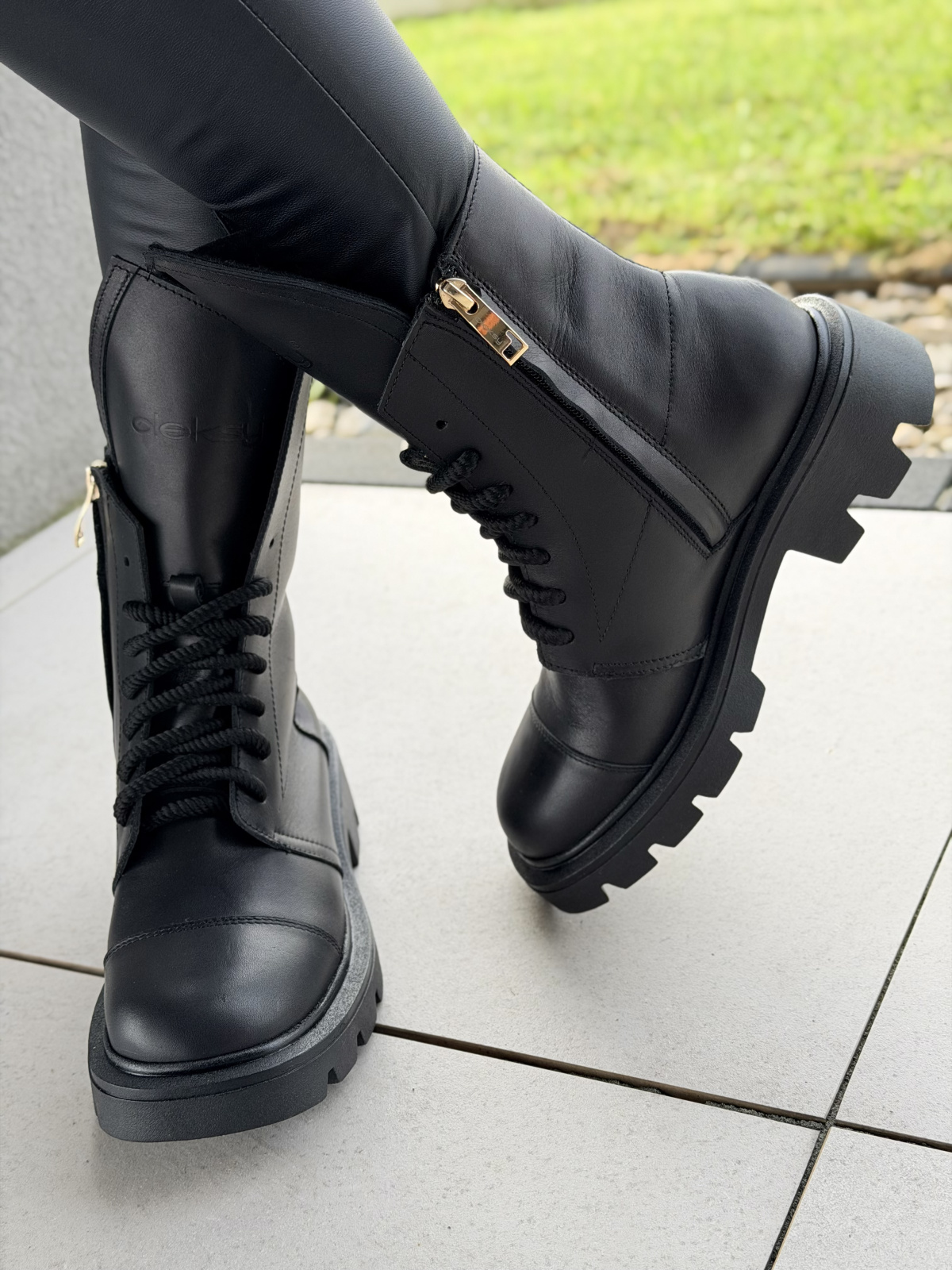 Czarne botki OLEKSY ze skóry naturalnej Polskiej produkcji