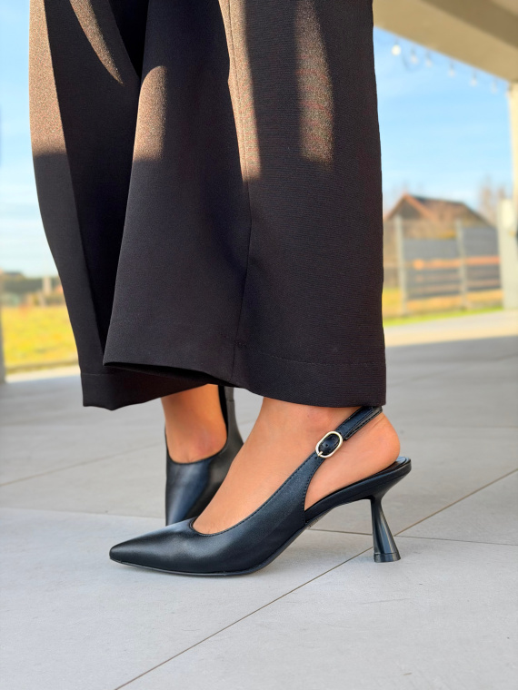 Czółenka OLEKSY ze skóry naturalnej