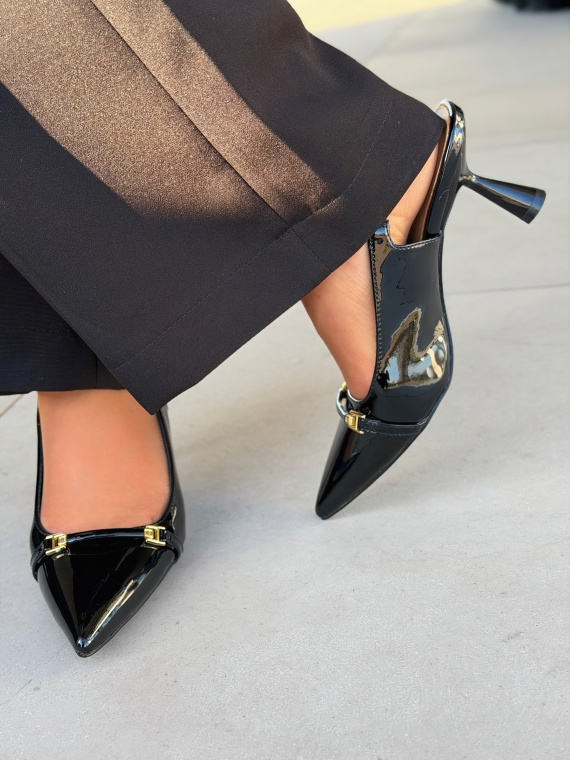 Czółenka OLEKSY ze skóry naturalnej