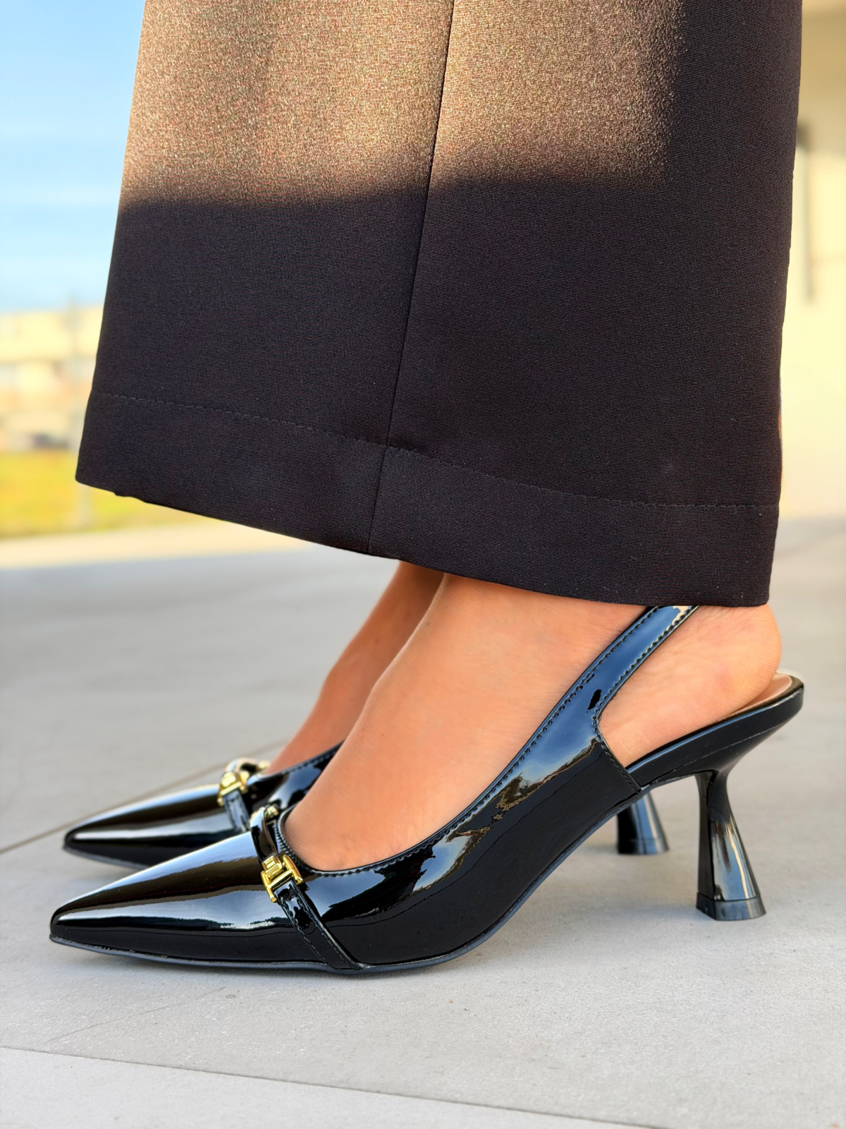 Czółenka OLEKSY ze skóry naturalnej