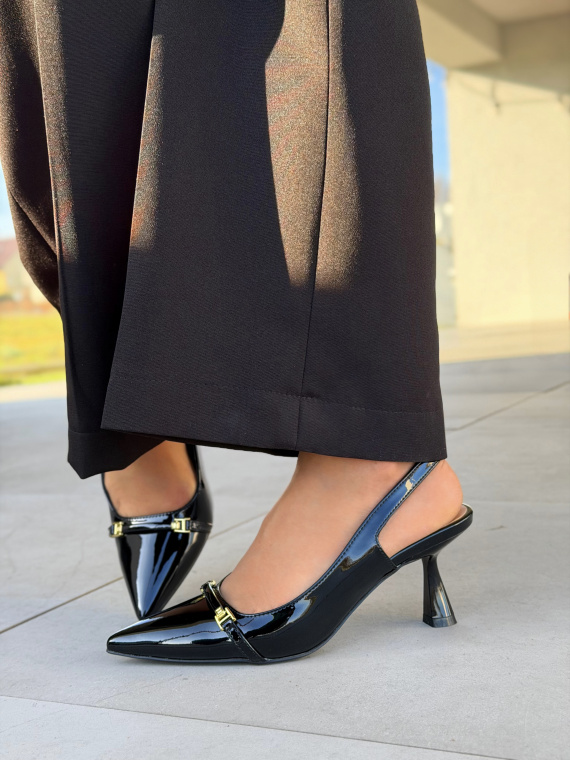 Czółenka OLEKSY ze skóry naturalnej