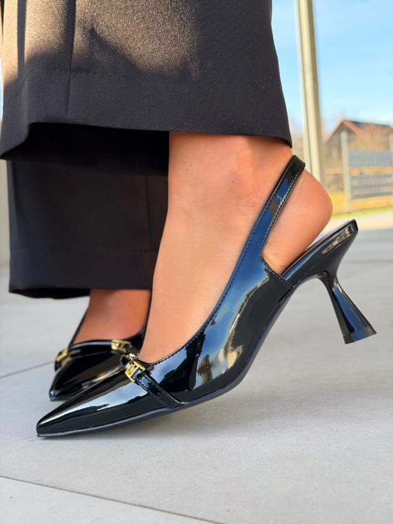 Czółenka OLEKSY ze skóry naturalnej