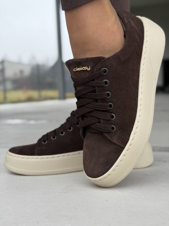 Naturalna skóra, polska produkcja – sneakersy OLEKSY