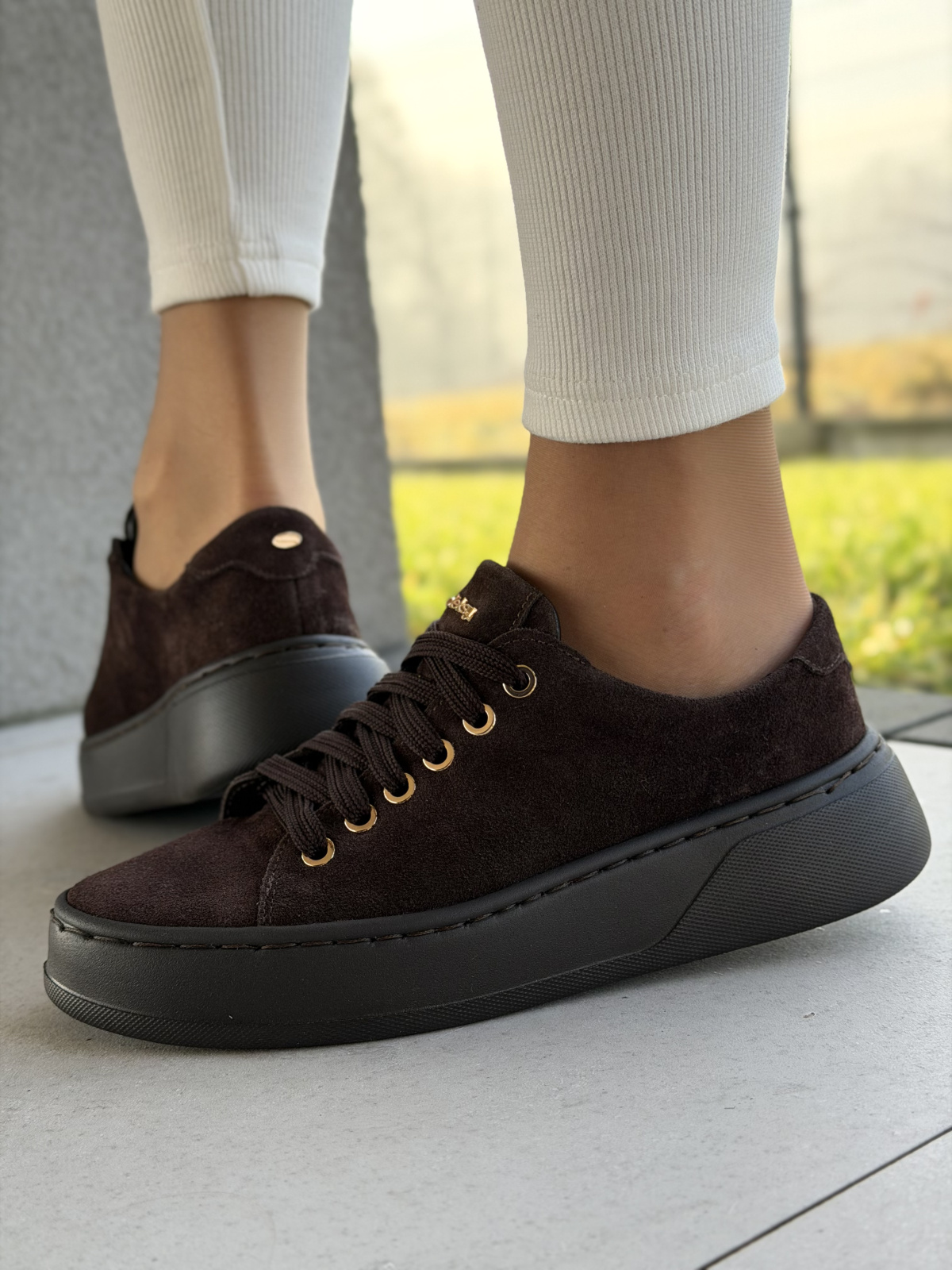 Naturalna skóra, polska produkcja – sneakersy OLEKSY