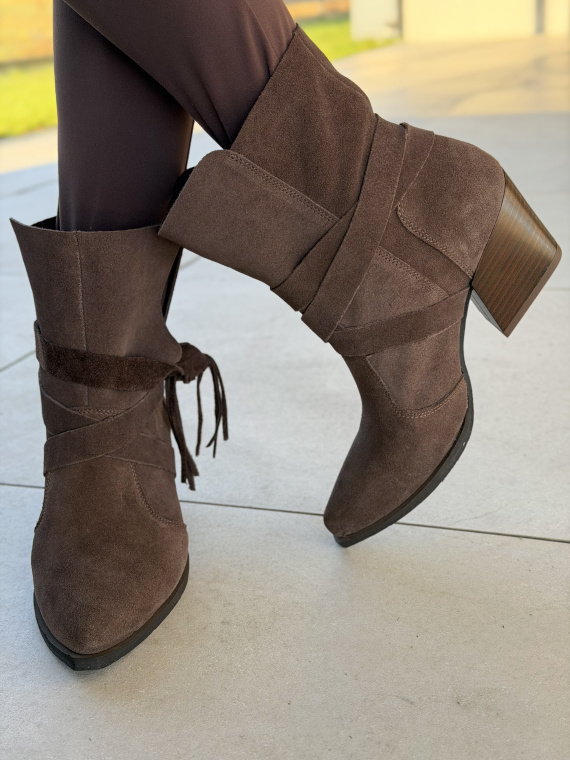 Brązowe kowbojki ze skóry naturalnej OLEKSY – polska jakość i styl