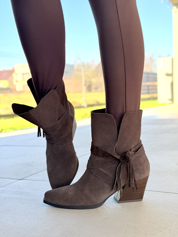 Brązowe kowbojki ze skóry naturalnej OLEKSY – polska jakość i styl