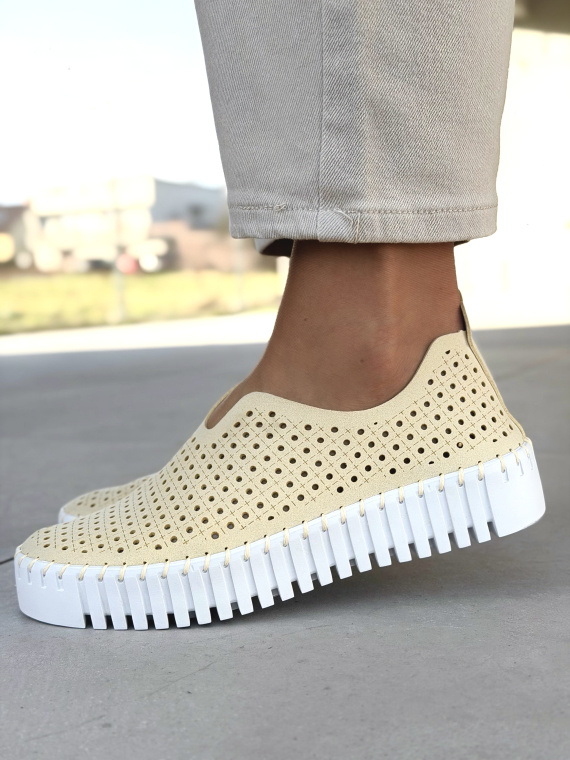 Miękkie i wygodne Sneakersy damskie OLEKSY