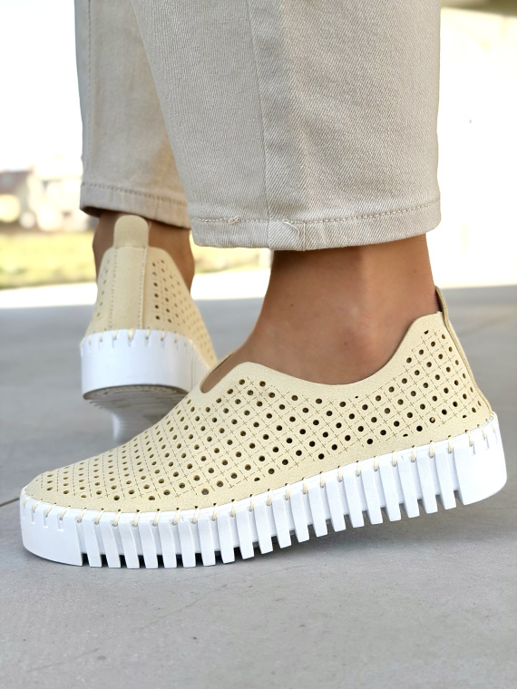 Miękkie i wygodne Sneakersy damskie OLEKSY