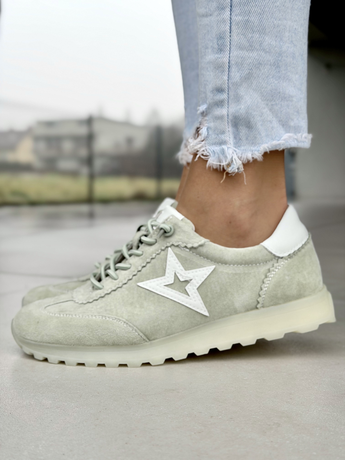 Damskie sneakersy OLEKSY ze skóry naturalnej