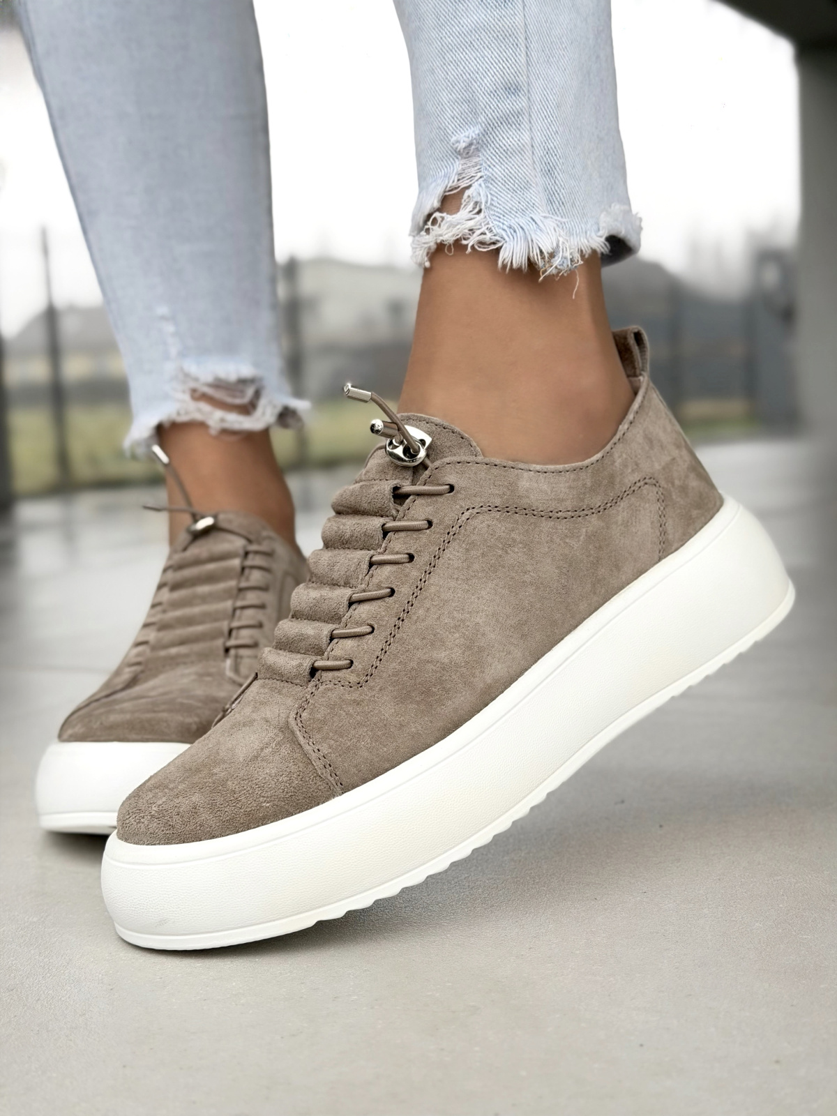 Skórzane sneakersy OLEKSY – naturalna wygoda na każdy dzień