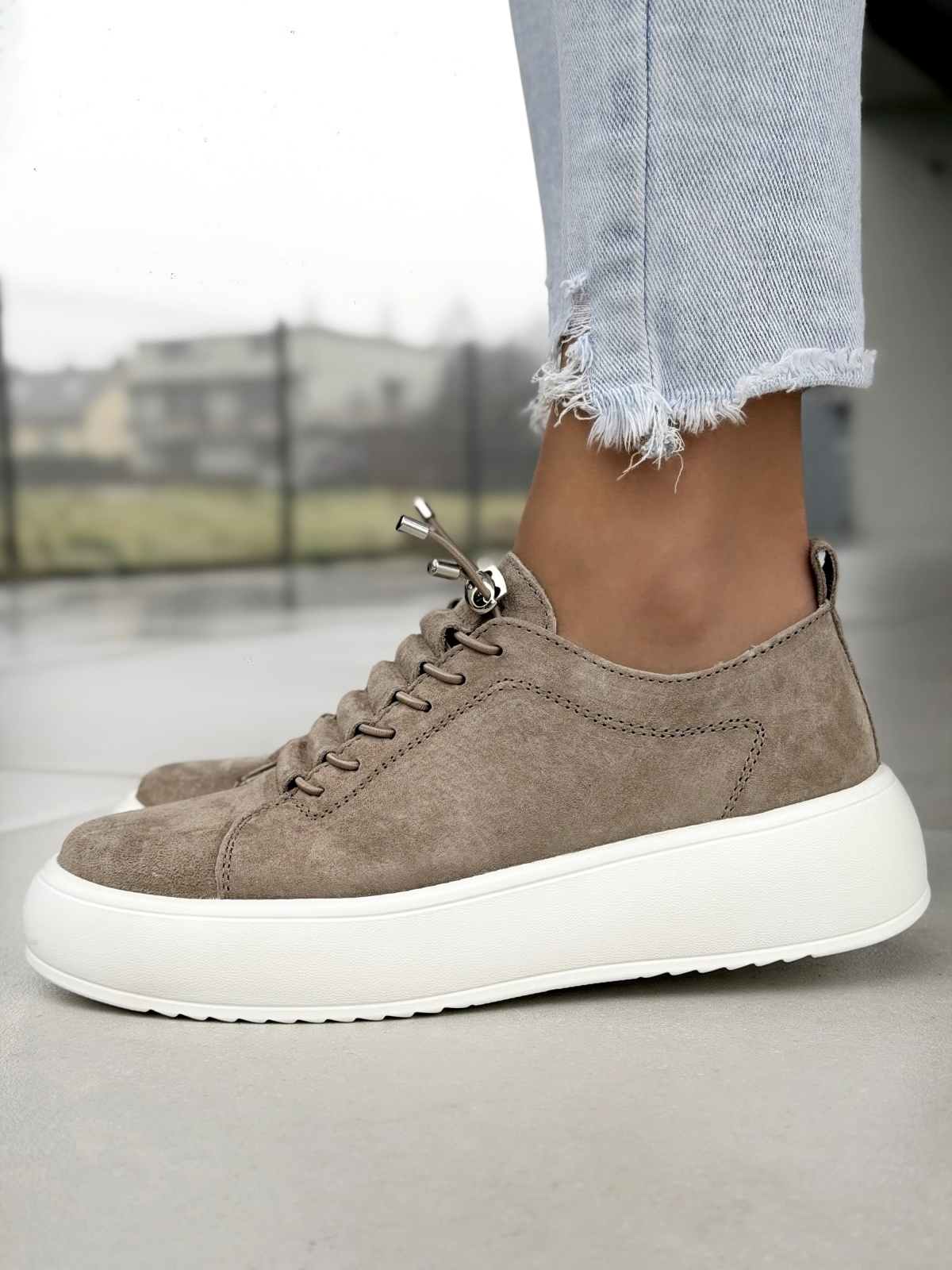 Skórzane sneakersy OLEKSY – naturalna wygoda na każdy dzień