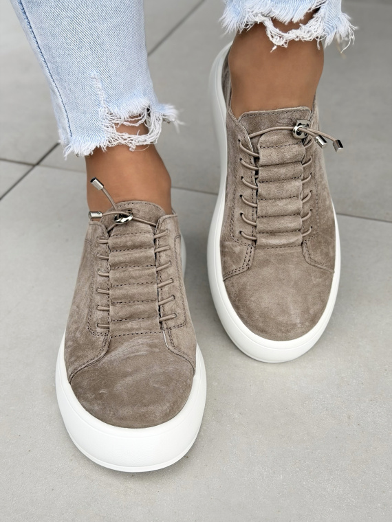 Skórzane sneakersy OLEKSY – naturalna wygoda na każdy dzień