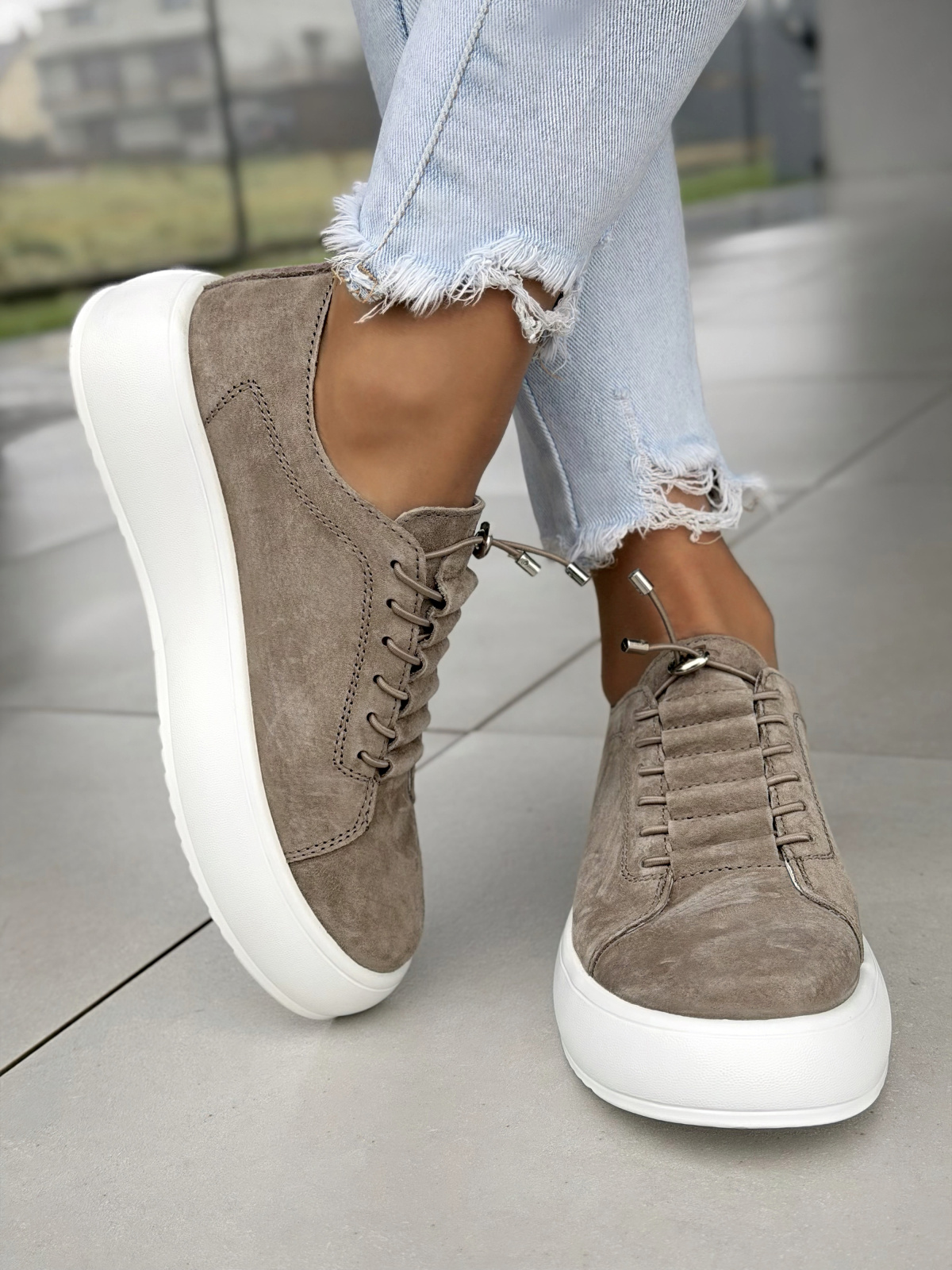 Skórzane sneakersy OLEKSY – naturalna wygoda na każdy dzień