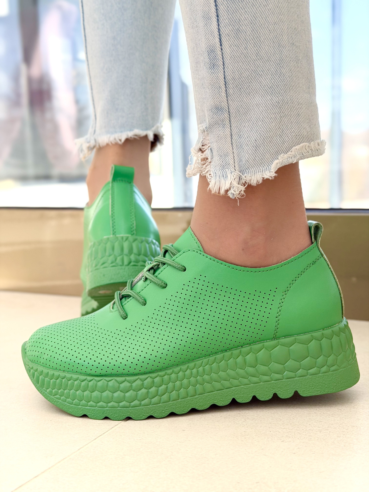 Damskie sneakersy OLEKSY ze skóry naturalnej