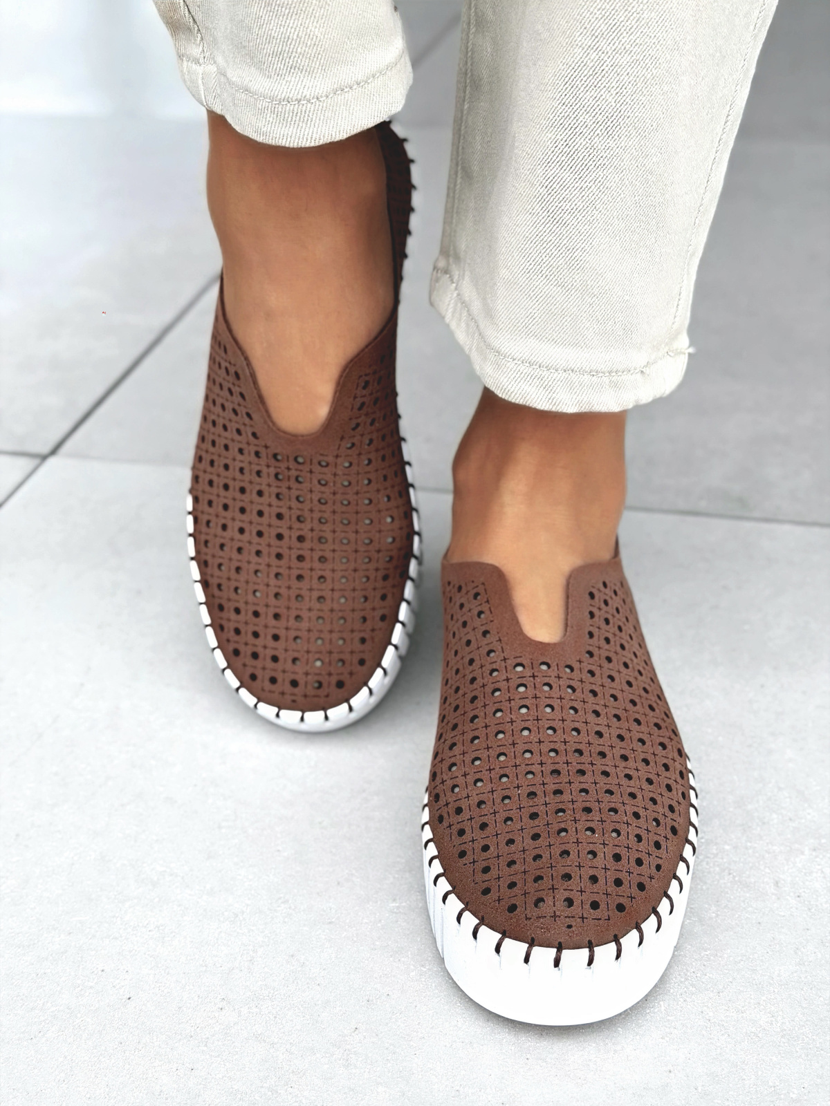 Miękkie i wygodne Sneakersy damskie OLEKSY