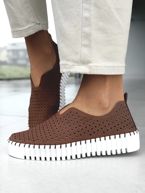 Miękkie i wygodne Sneakersy damskie OLEKSY