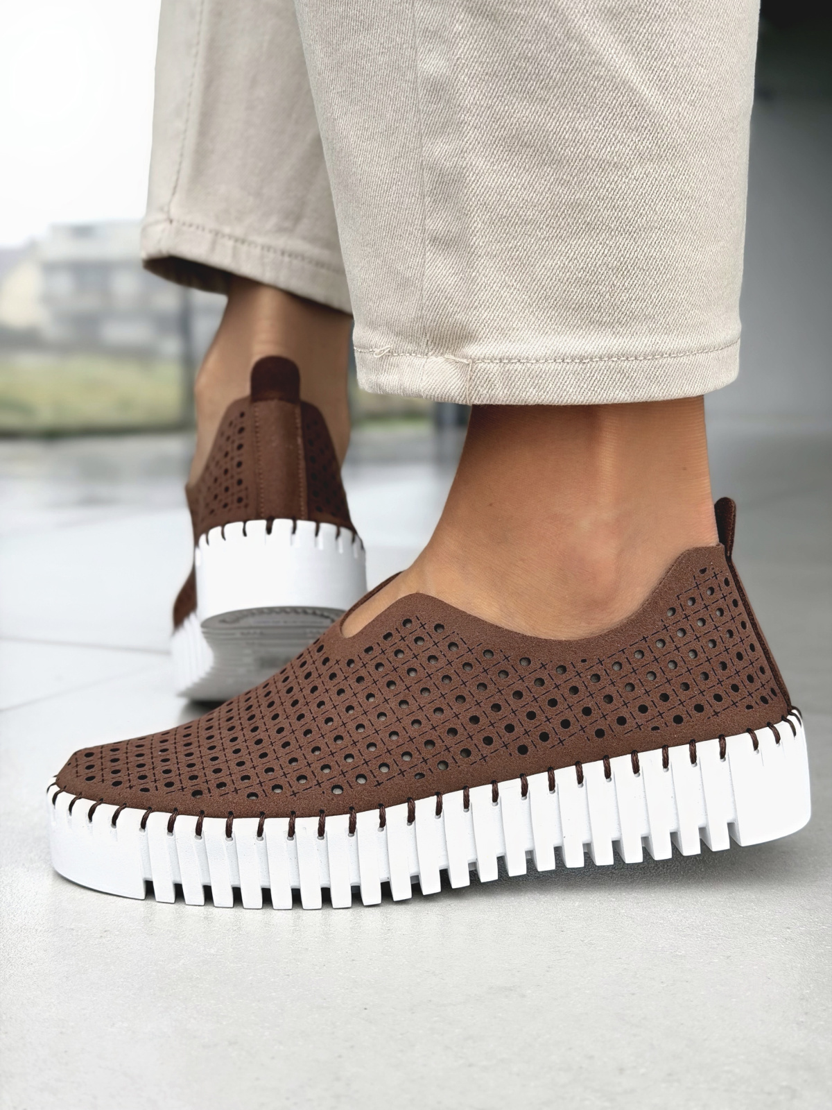 Miękkie i wygodne Sneakersy damskie OLEKSY