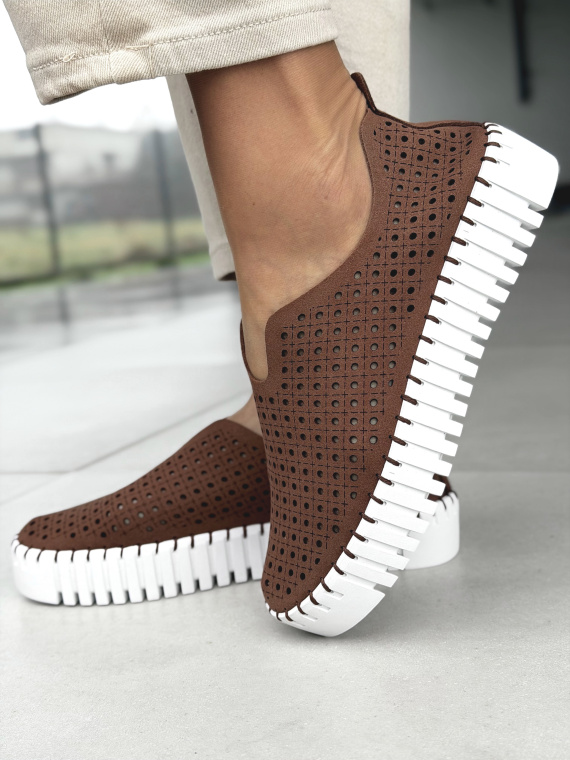 Miękkie i wygodne Sneakersy damskie OLEKSY