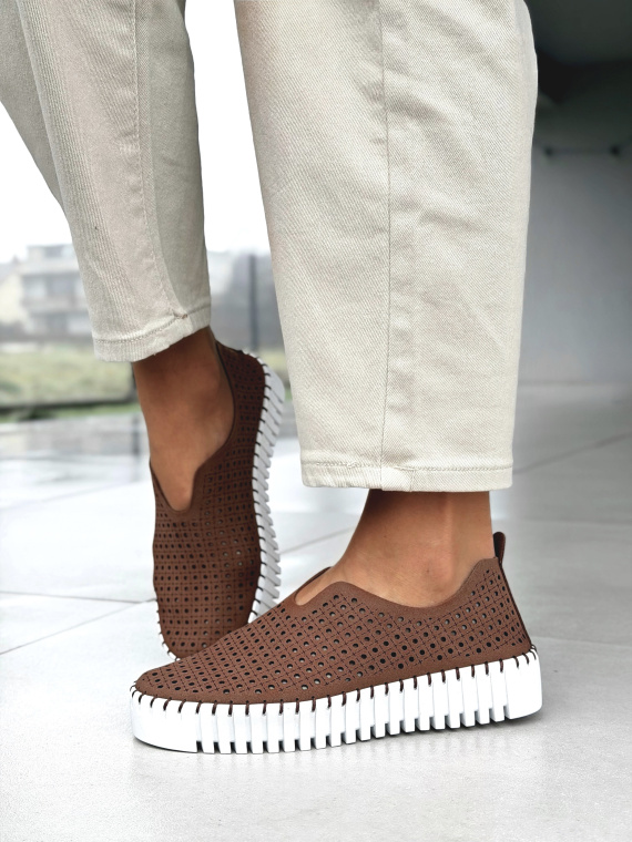 Miękkie i wygodne Sneakersy damskie OLEKSY