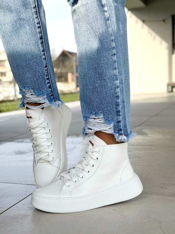 Białe sneakersy skórzane OLEKSY polskiej produkcji